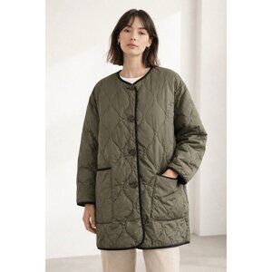 Everlane Womens Quilted Liner Jacket Sz XL Olive Green Primaloft Mid Length Coat